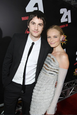 Kate Bosworth and Jim Sturgess at event of 21 (2008)