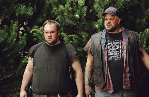 Still of Abraham Benrubi and Ethan Suplee in Without a Paddle (2004)