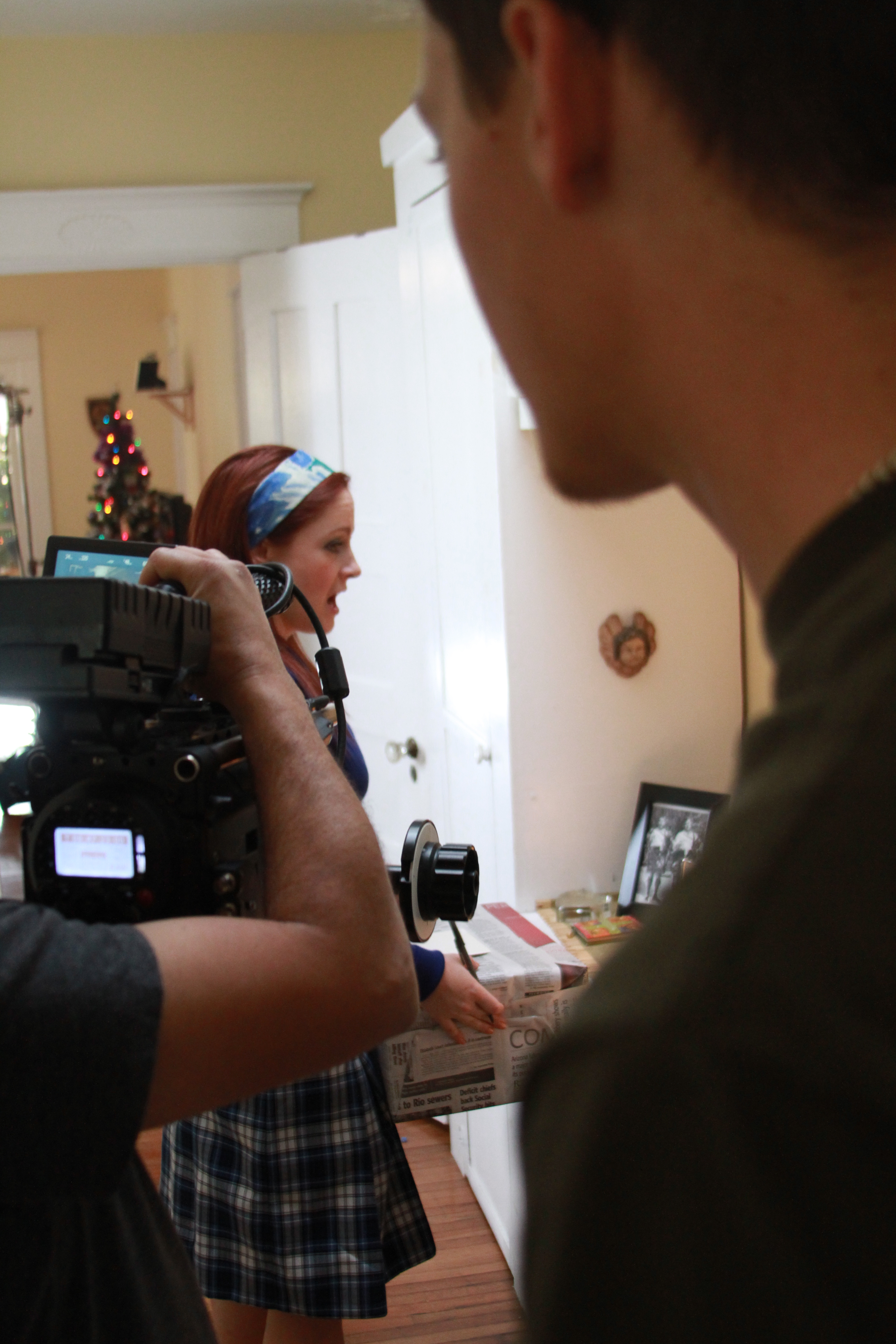 Natalie filming 'fxxxen Americans'.