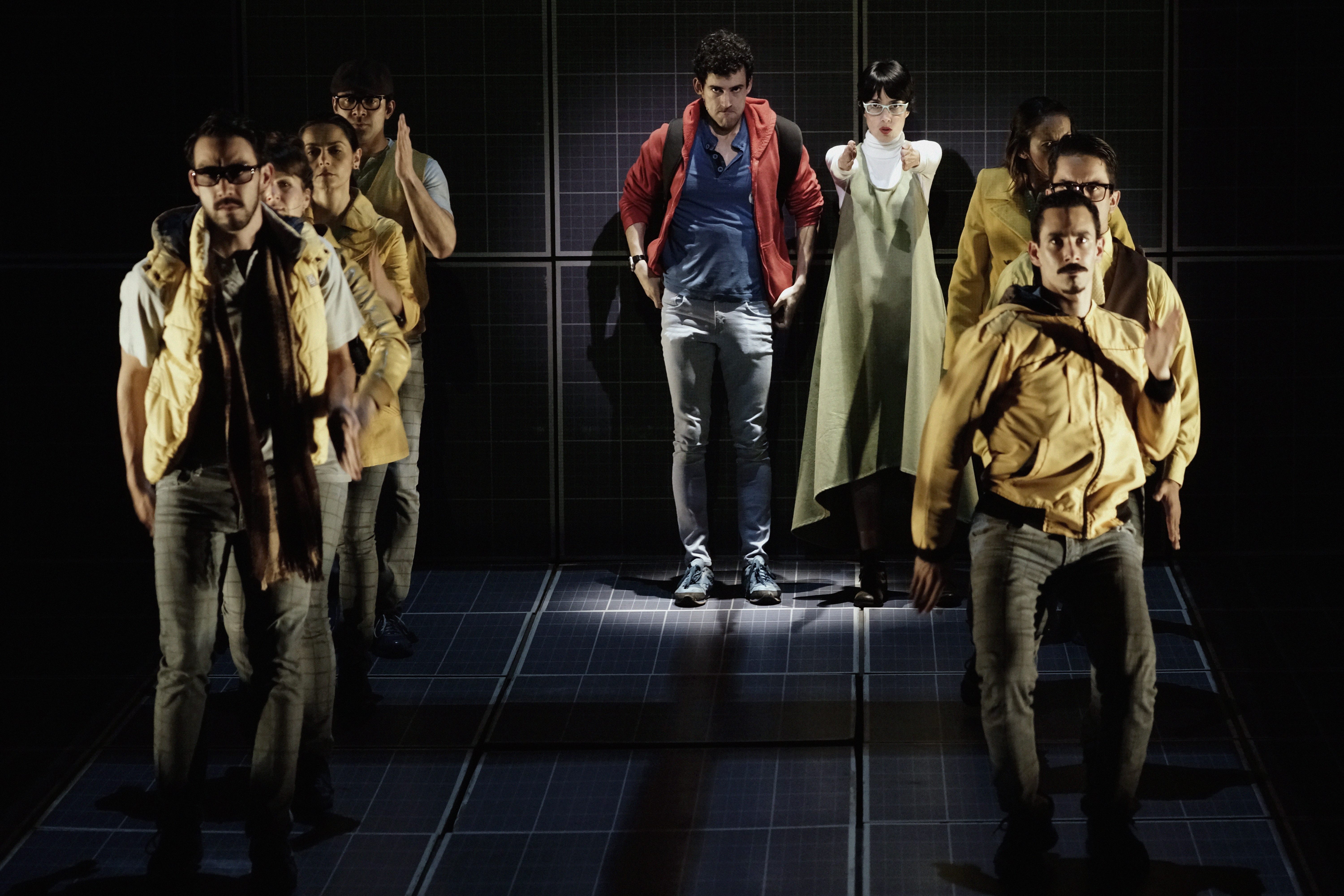 Cecilia Suárez and Luis Gerardo Méndez in Stage Play: The Curious Incident of the Dog in the Night-Time