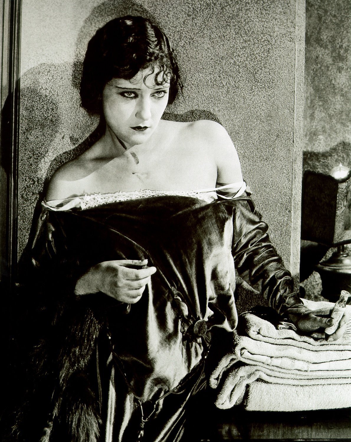 Gloria Swanson in Why Change Your Wife? (1920)
