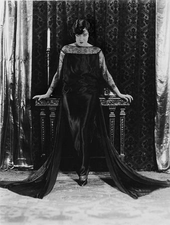 Gloria Swanson, circa 1922, **I.V