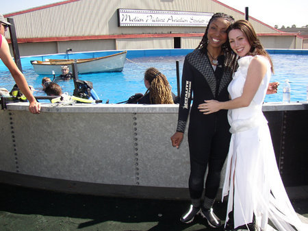 Donna-Marie Reid & Gina-Raye Carter in the underwater film, 