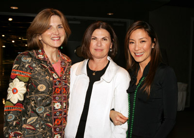 Michelle Yeoh, Colleen Atwood and Robin Swicord at event of Memoirs of a Geisha (2005)