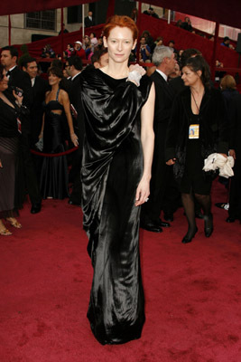 Tilda Swinton at event of The 80th Annual Academy Awards (2008)