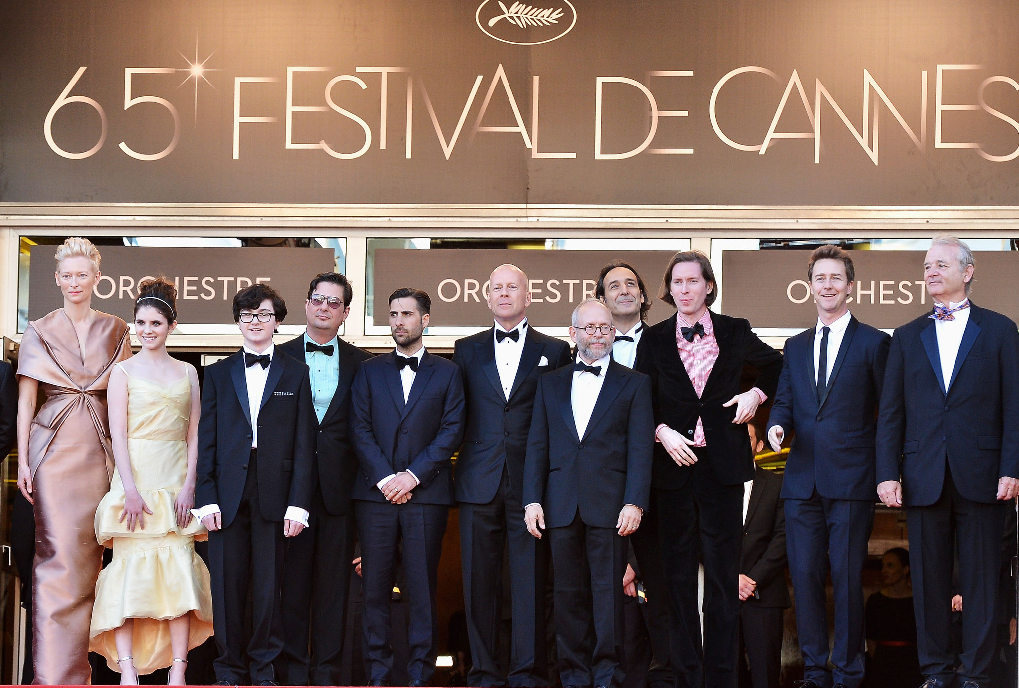 Bill Murray, Bruce Willis, Bob Balaban, Jason Schwartzman, Wes Anderson, Roman Coppola, Tilda Swinton, Jared Gilman and Kara Hayward at event of Menesienos karalyste (2012)