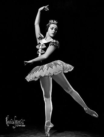 Maria Tallchief with the Ballet Russe De Monte Carlo 10/29/45.