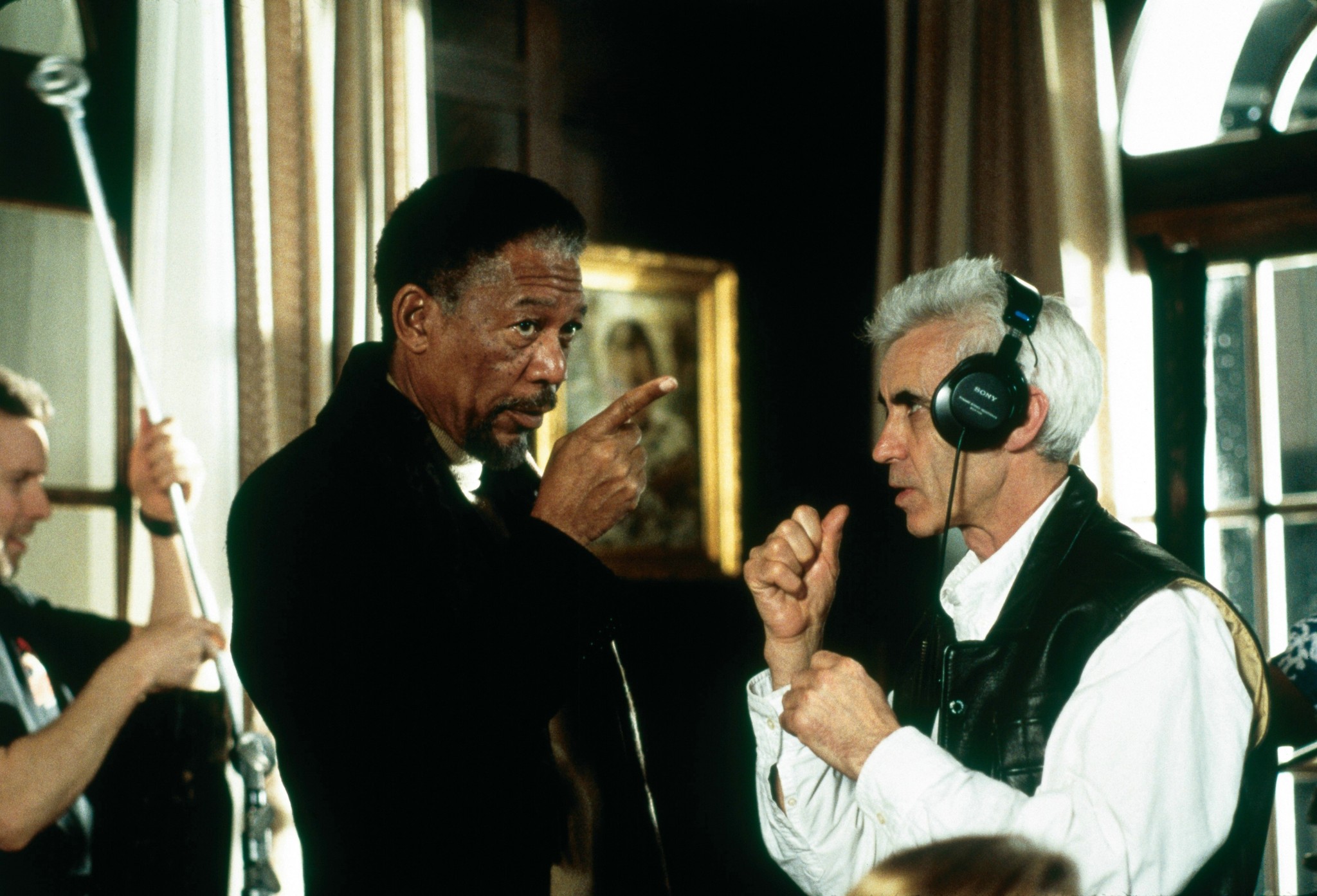Still of Morgan Freeman and Lee Tamahori in Along Came a Spider (2001)