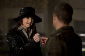 Still of Robin Dunne and Amanda Tapping in Sanctuary (2008)