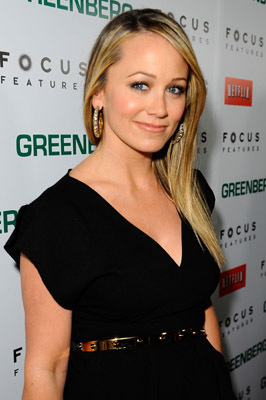 Christine Taylor at event of Greenberg (2010)