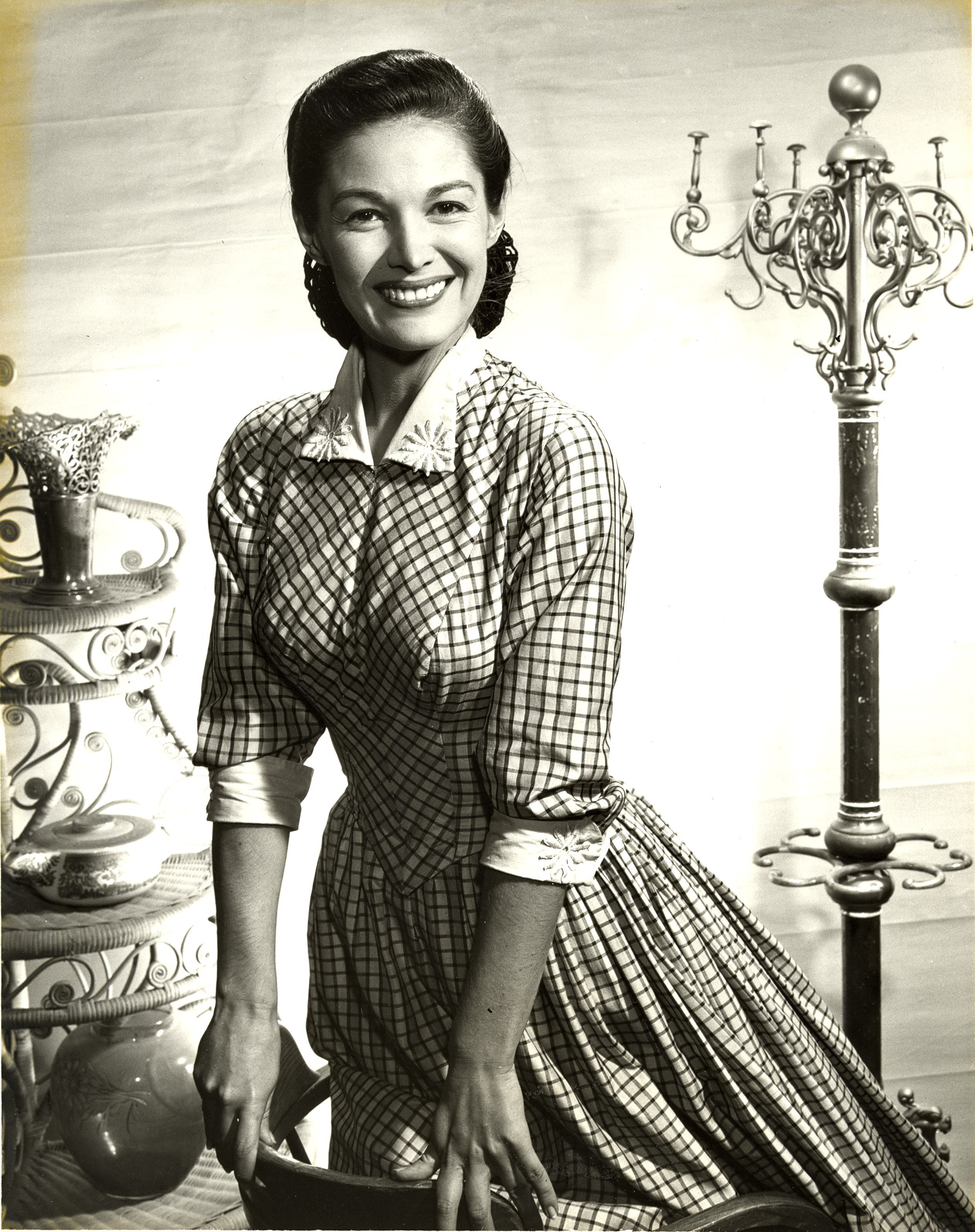 Joan Taylor appeared in 18 episodes of THE RIFLEMAN playing Milly Scott, Owner of the General Store bought from Hattie Denton.