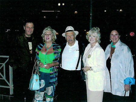 L to R Joe Bologna, Renee Taylor, Allan Rich, Connie Stevens and Lainie Kazan