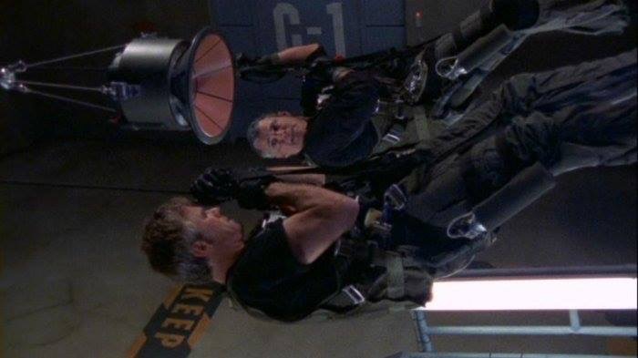 Stargate SG-1-1 as AF Col. Frank Cromwell w/ Richard Dean Anderson