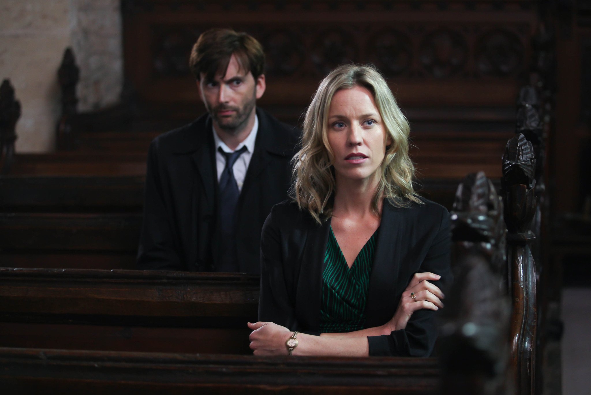 Still of David Tennant and Simone McAullay in Broadchurch (2013)