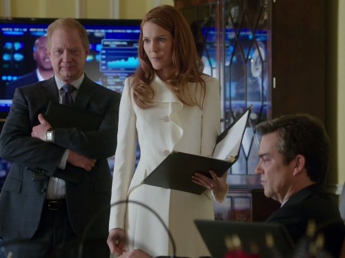 Still of Jeff Perry, Jon Tenney and Darby Stanchfield in Scandal (2012)