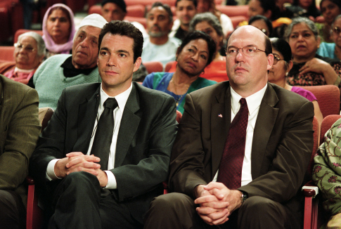 Still of John Carroll Lynch and Jon Tenney in Looking for Comedy in the Muslim World (2005)