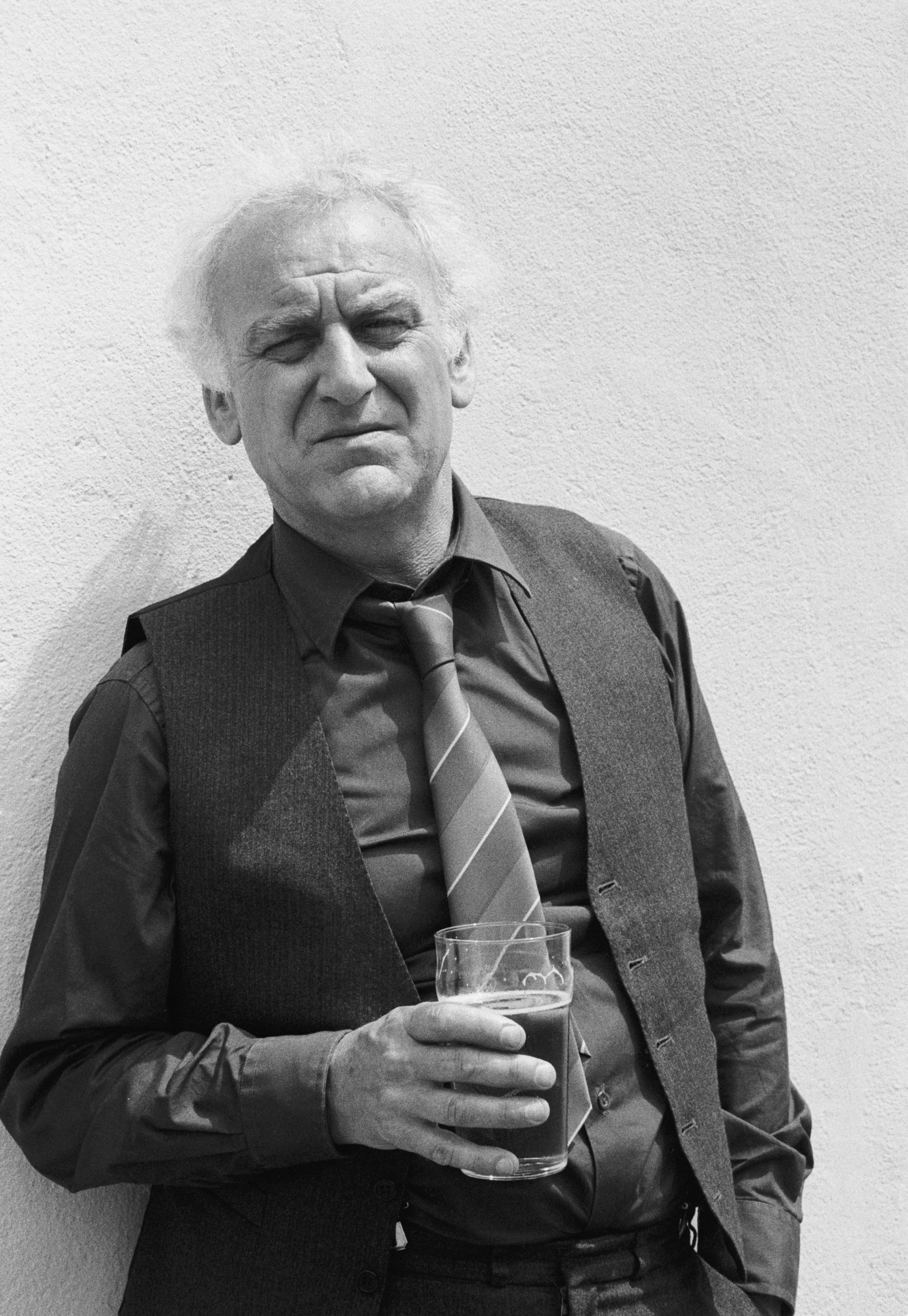 Still of John Thaw in Inspector Morse (1987)