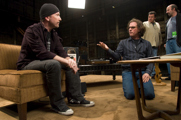 Still of Davis Guggenheim and The Edge in It Might Get Loud (2008)