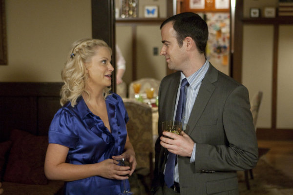 Still of Amy Poehler and Justin Theroux in Parks and Recreation (2009)