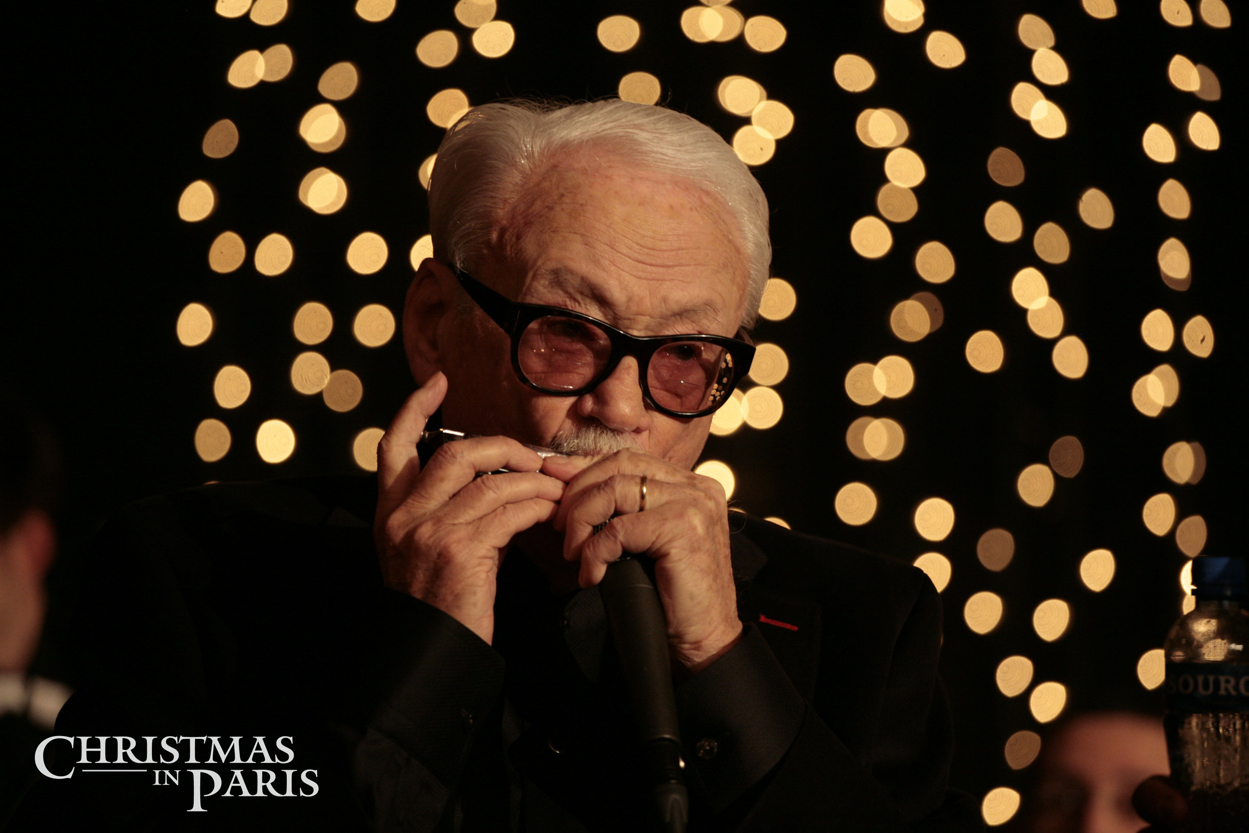 Toots Thielemans in Christmas in Paris (2008)