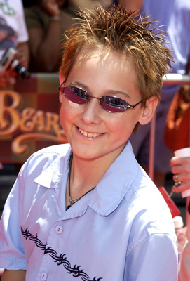 Jake Thomas at event of The Country Bears (2002)
