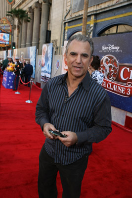 Jay Thomas at event of The Santa Clause 3: The Escape Clause (2006)