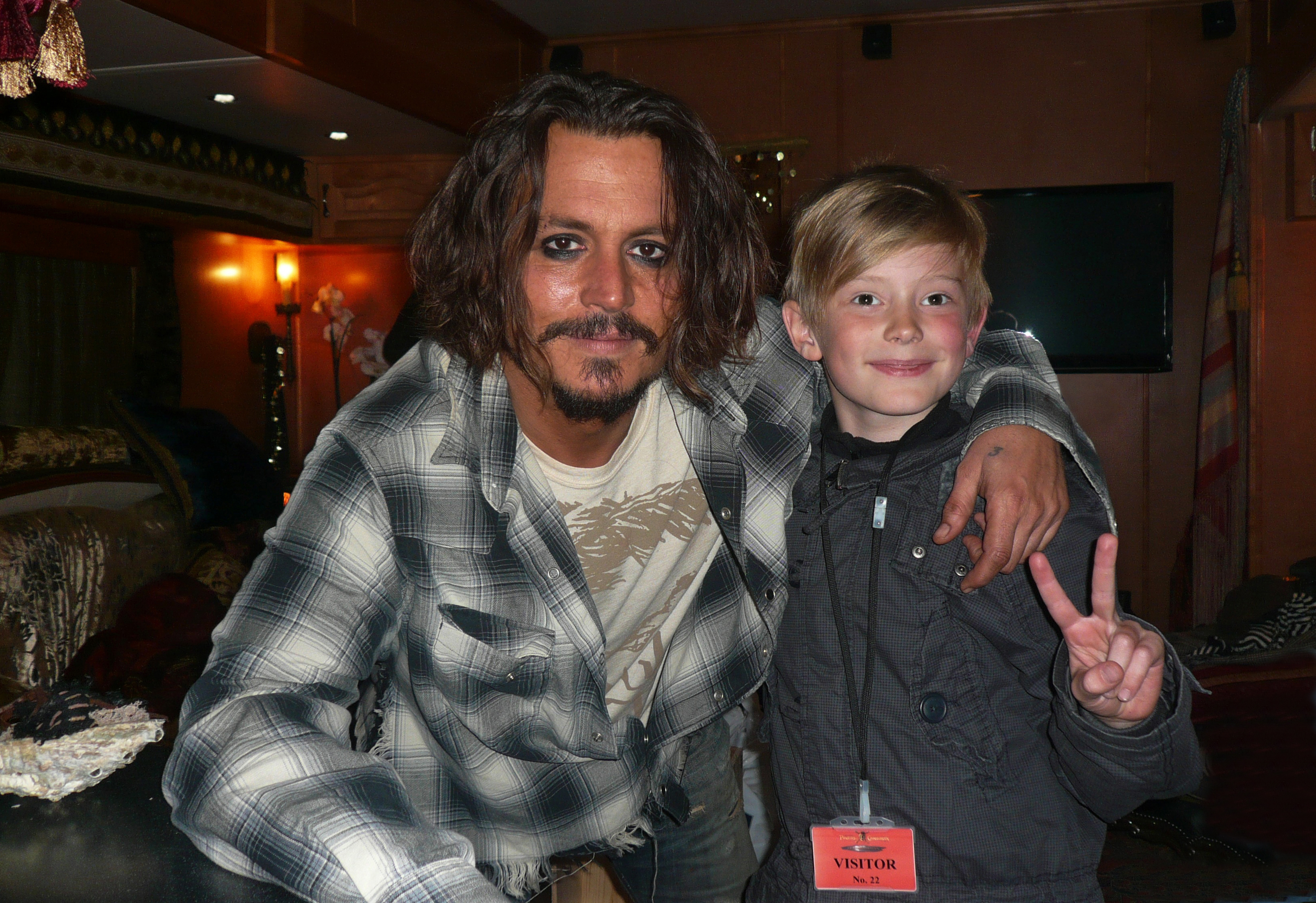 Johnny Depp & jr. Tóbías at the set
