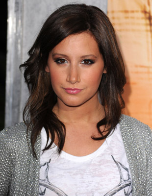 Ashley Tisdale at event of The Last Song (2010)