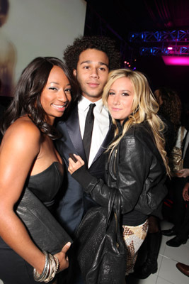 Corbin Bleu, Monique Coleman and Ashley Tisdale at event of This Is It (2009)