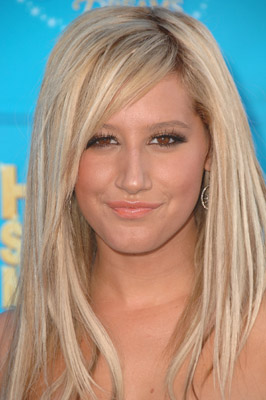 Ashley Tisdale at event of High School Musical 2 (2007)