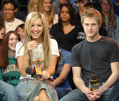 Ashley Tisdale and Lucas Grabeel at event of High School Musical (2006)