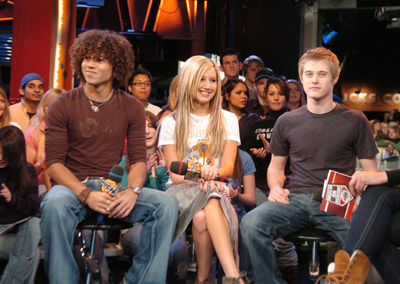 Corbin Bleu, Ashley Tisdale and Lucas Grabeel at event of High School Musical (2006)