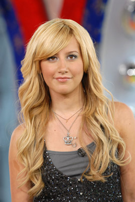 Ashley Tisdale at event of Total Request Live (1999)