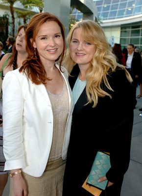 Jennifer Todd and Suzanne Todd at event of Must Love Dogs (2005)