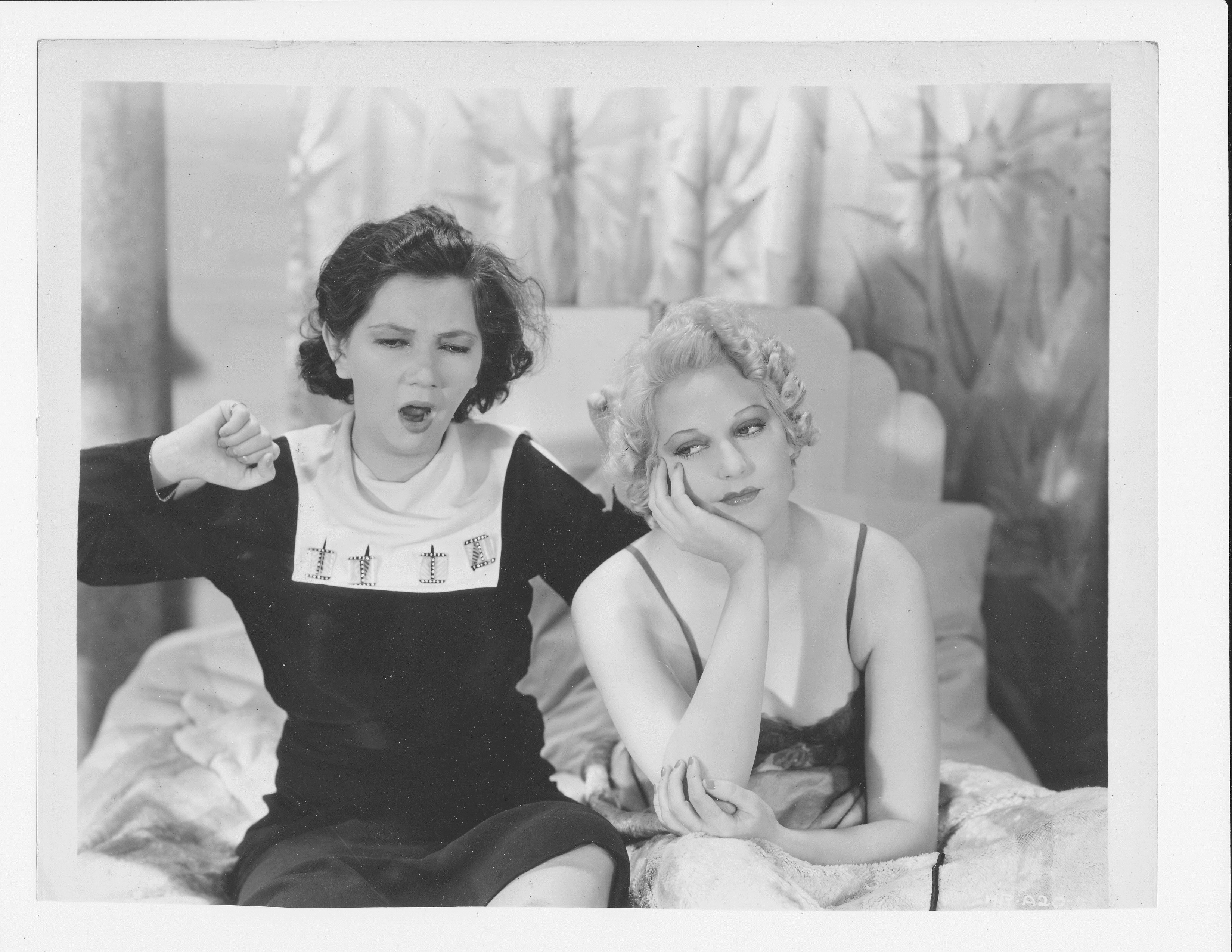 Patsy Kelly and Thelma Todd in Babes in the Goods (1934)