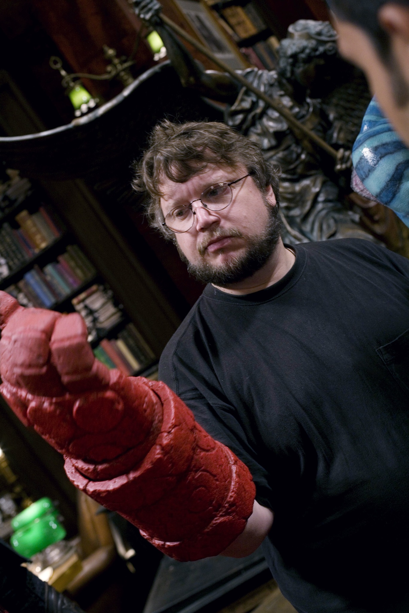 Still of Guillermo del Toro in Hellboy II: The Golden Army (2008)