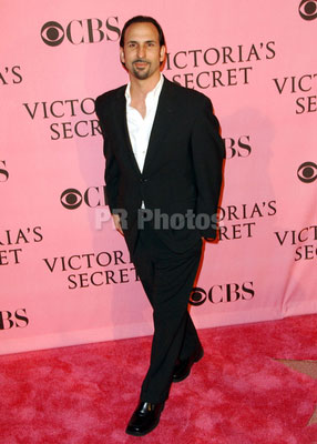 Oscar Torre on the pink carpet of the Victoria's Secret CBS TV special