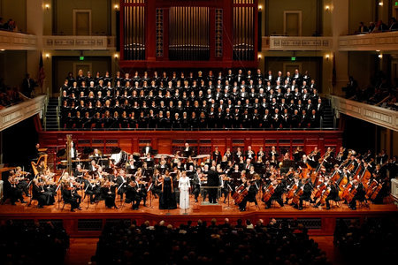 Gala opening night of The Schermerhorn Symphony Center, September 9, 2006, featuring the full ensemble performng the fifth movement of Mahler's 2nd Symphony.