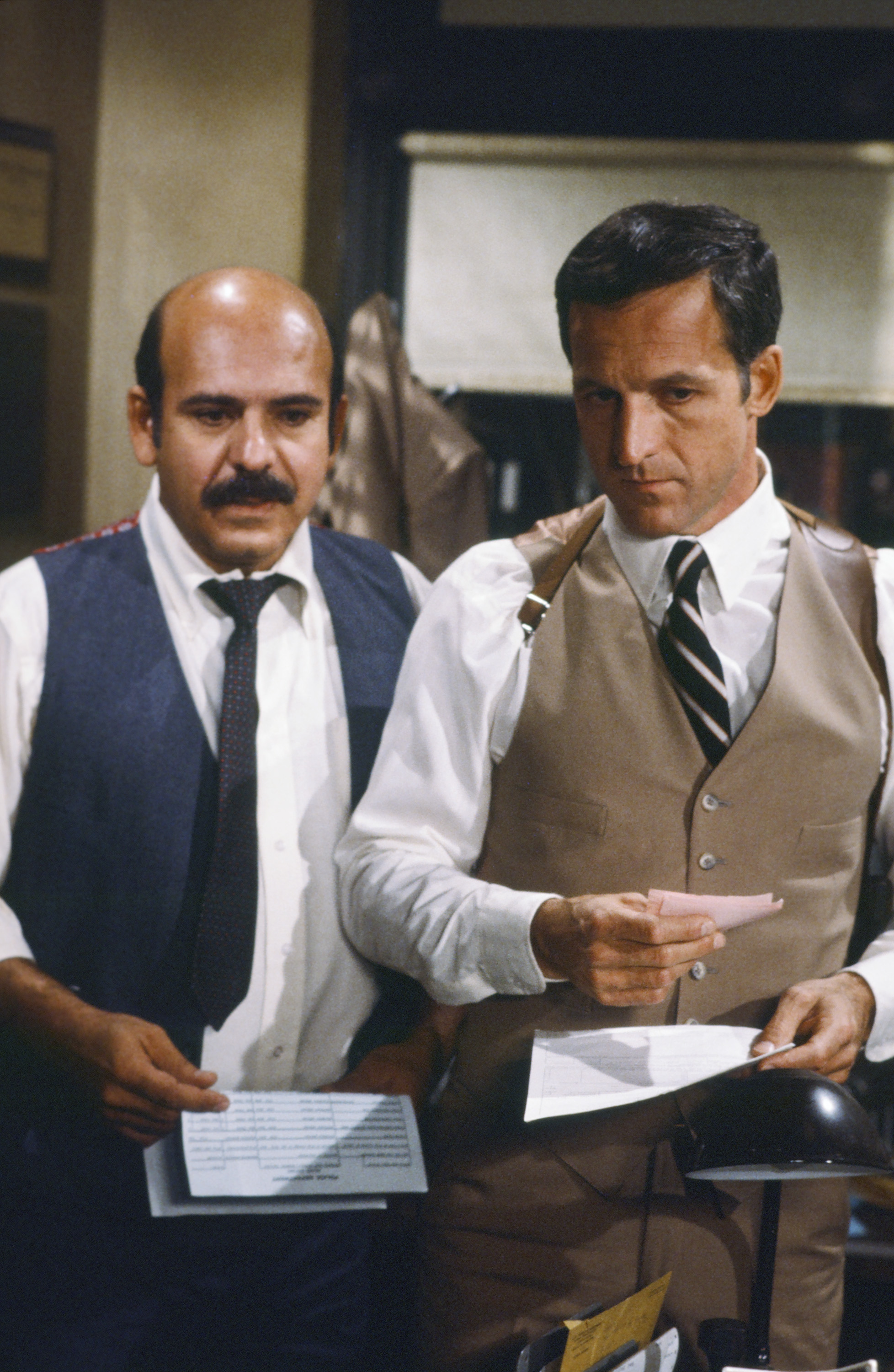 Still of René Enríquez and Daniel J. Travanti in Hill Street Blues (1981)