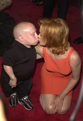 Swoosie Kurtz and Verne Troyer at event of Bubble Boy (2001)