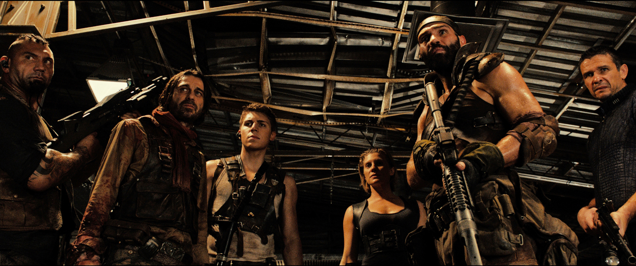 Still of Jordi Mollà, Katee Sackhoff, Raoul Trujillo, Dave Bautista and Nolan Gerard Funk in Rydiko kronikos. Sugrizimas (2013)