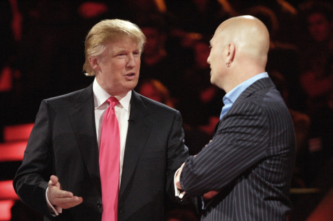 Still of Howie Mandel and Donald Trump in Deal or No Deal (2005)