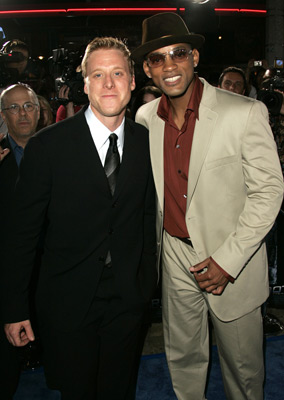 Will Smith and Alan Tudyk at event of I, Robot (2004)