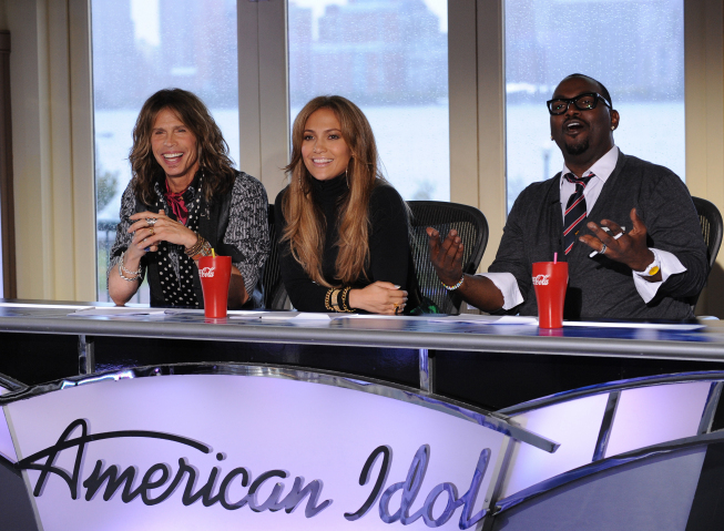 Still of Jennifer Lopez, Steven Tyler and Randy Jackson in American Idol: The Search for a Superstar (2002)