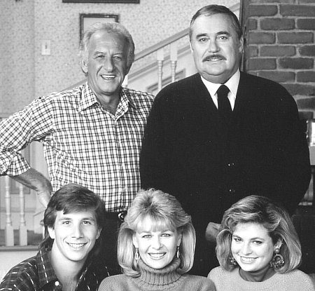 Ilene Graff, Christopher Hewett, Rob Stone, Bob Uecker and Tracy Wells in Mr. Belvedere (1985)