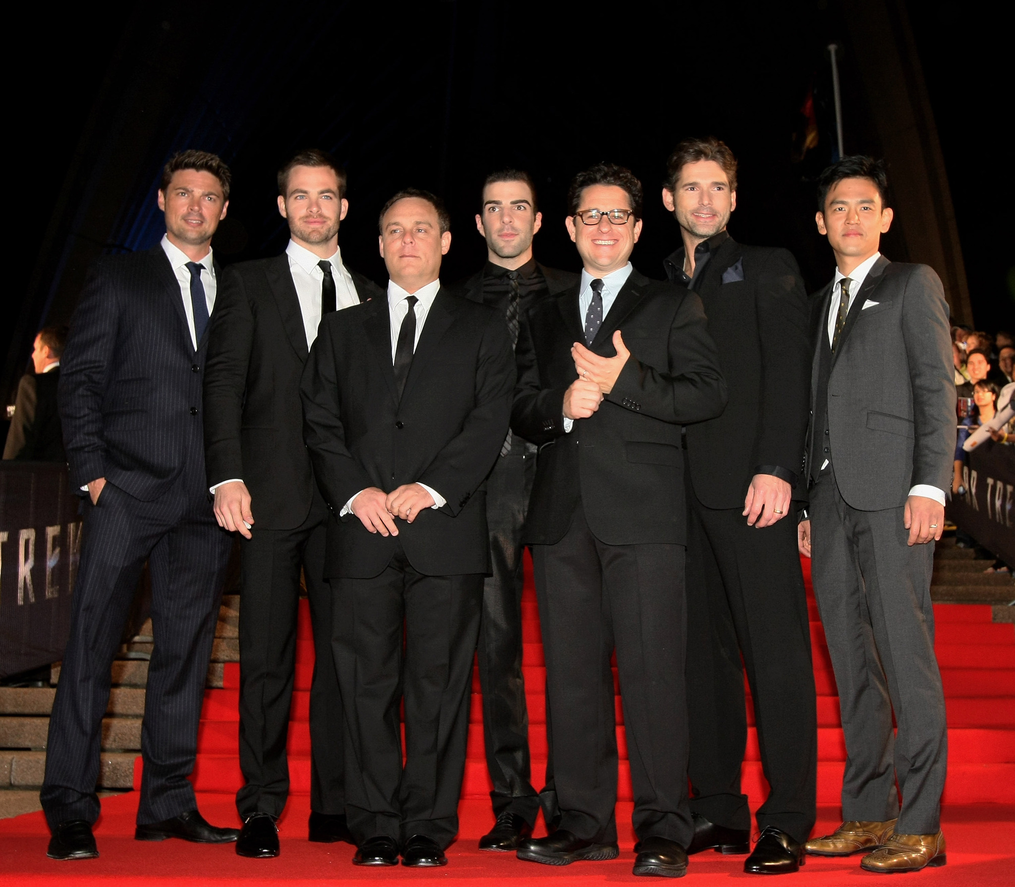J.J. Abrams, Eric Bana, John Cho, Zachary Quinto, Karl Urban, Bryan Burk and Chris Pine at event of Zvaigzdziu kelias (2009)