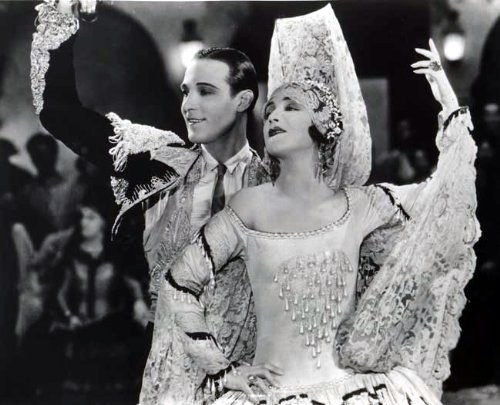 Still of Nita Naldi and Rudolph Valentino in A Sainted Devil (1924)