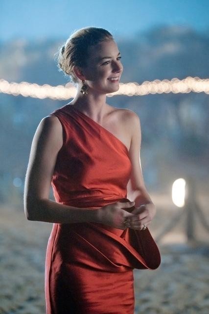 Still of Emily VanCamp in Kerstas (2011)