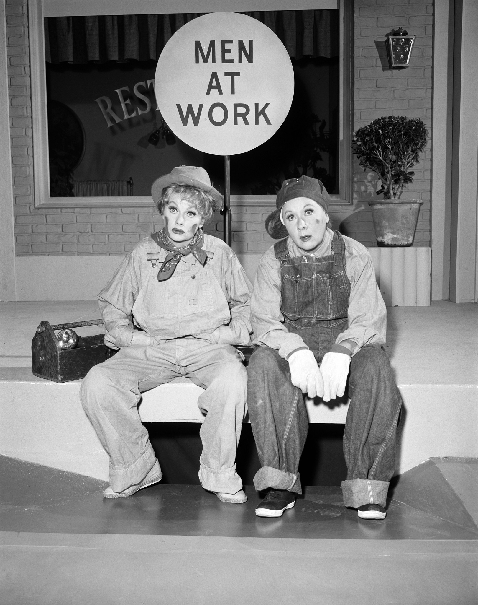 Still of Lucille Ball and Vivian Vance in The Lucy Show (1962)