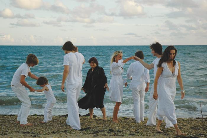 Still of Agnès Varda in Les plages d'Agnès (2008)